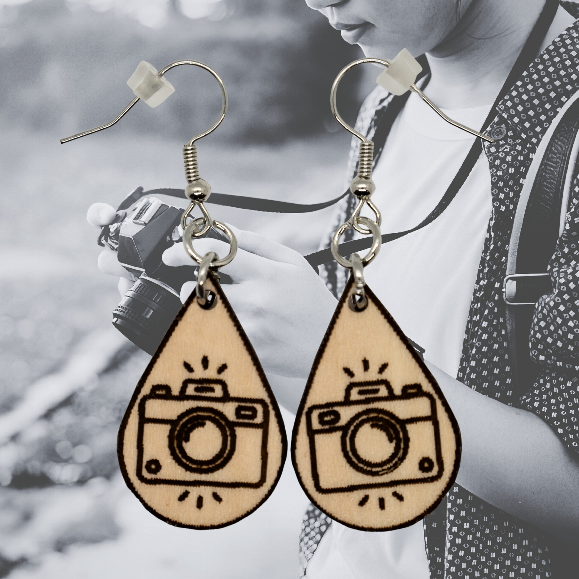Lightweight engraved camera earrings for photographers